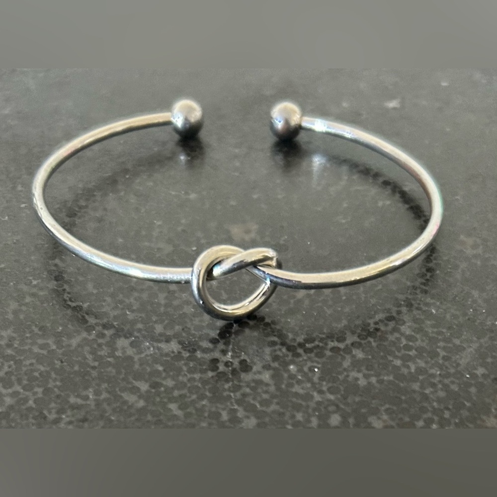 Elegant Silver Knot Bangle Bracelet